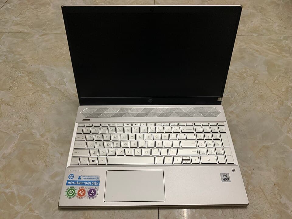 Sewa HP Pavilion 15 — Laptop Multimedia Jakarta
