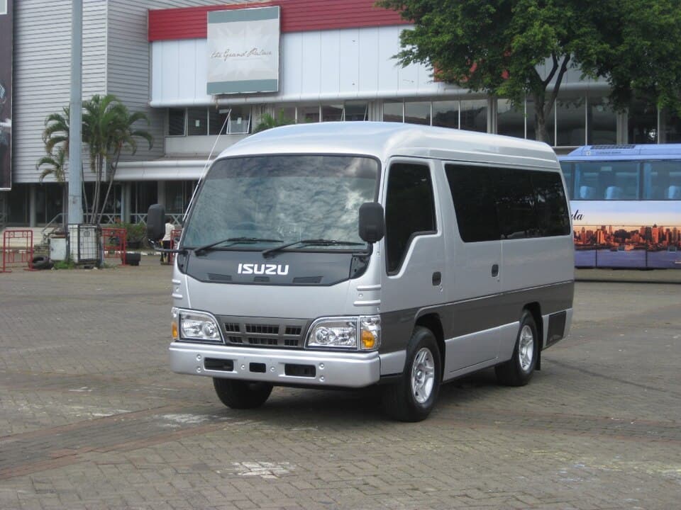 Sewa Isuzu Elf Long Microbus 2023 + Sopir Jakarta