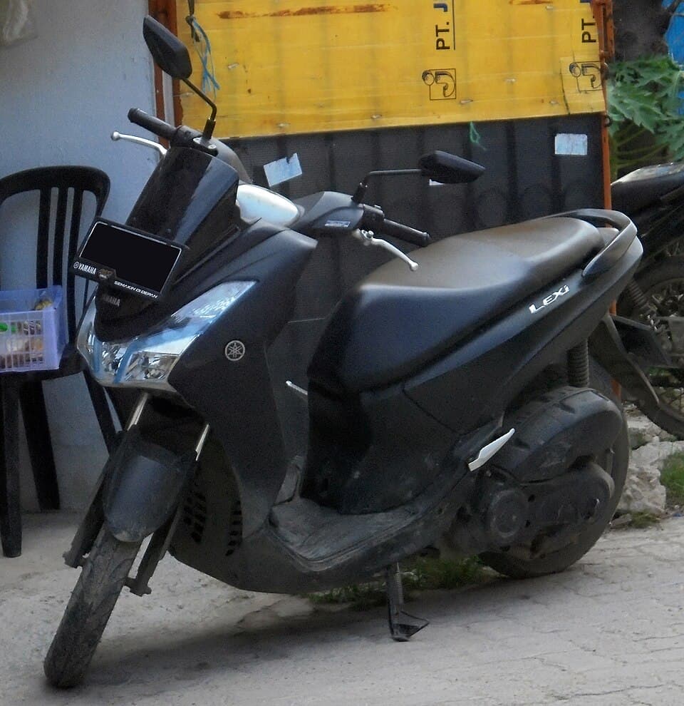 Sewa Yamaha Lexi 155 2024 Connected Matic Jakarta