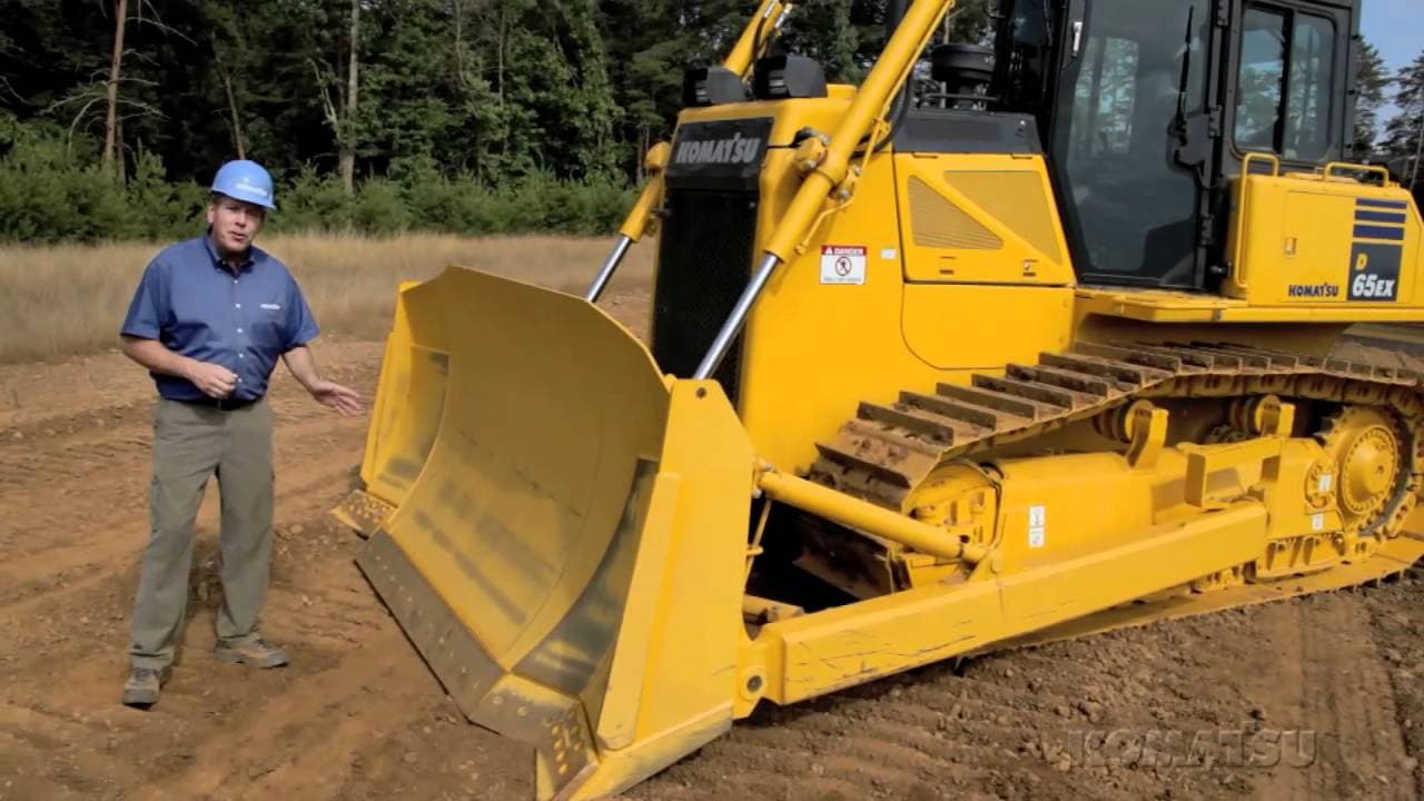 Komatsu_D65.jpg