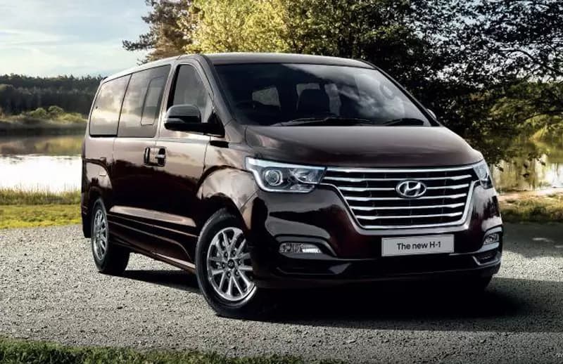 Hyundai H1 Royale sewa Mobil Jakarta