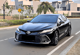 Toyota Camry 2024 租赁 Mobil Medan