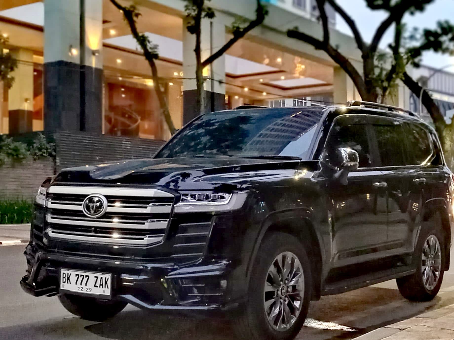 Toyota Land Cruiser 2024 Car rental Medan