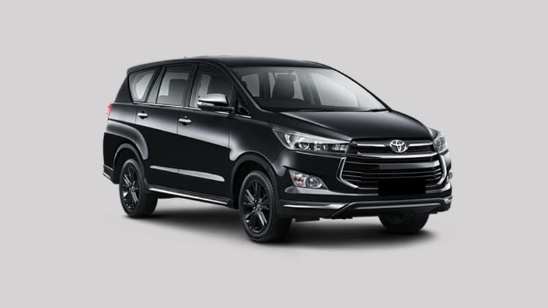 Toyota Innova Reborn sewa Mobil Semarang