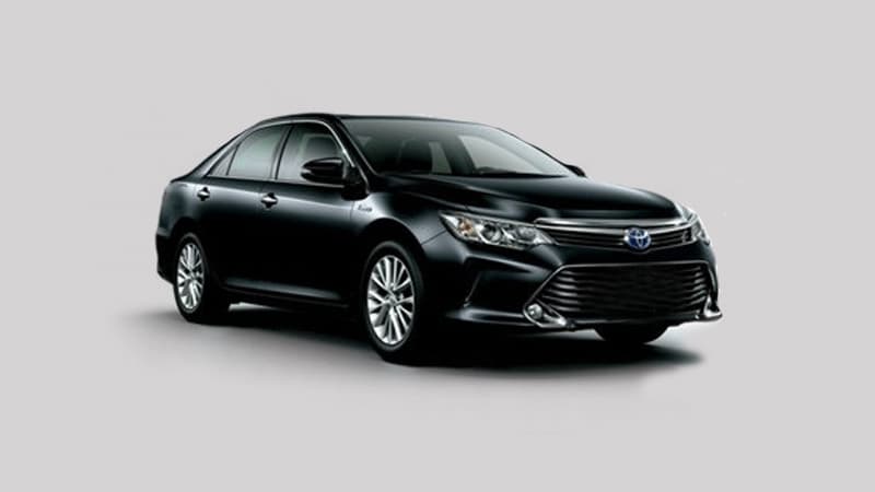 Toyota Camry sewa Mobil Semarang