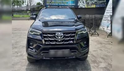Toyota Fortuner sewa Mobil Medan