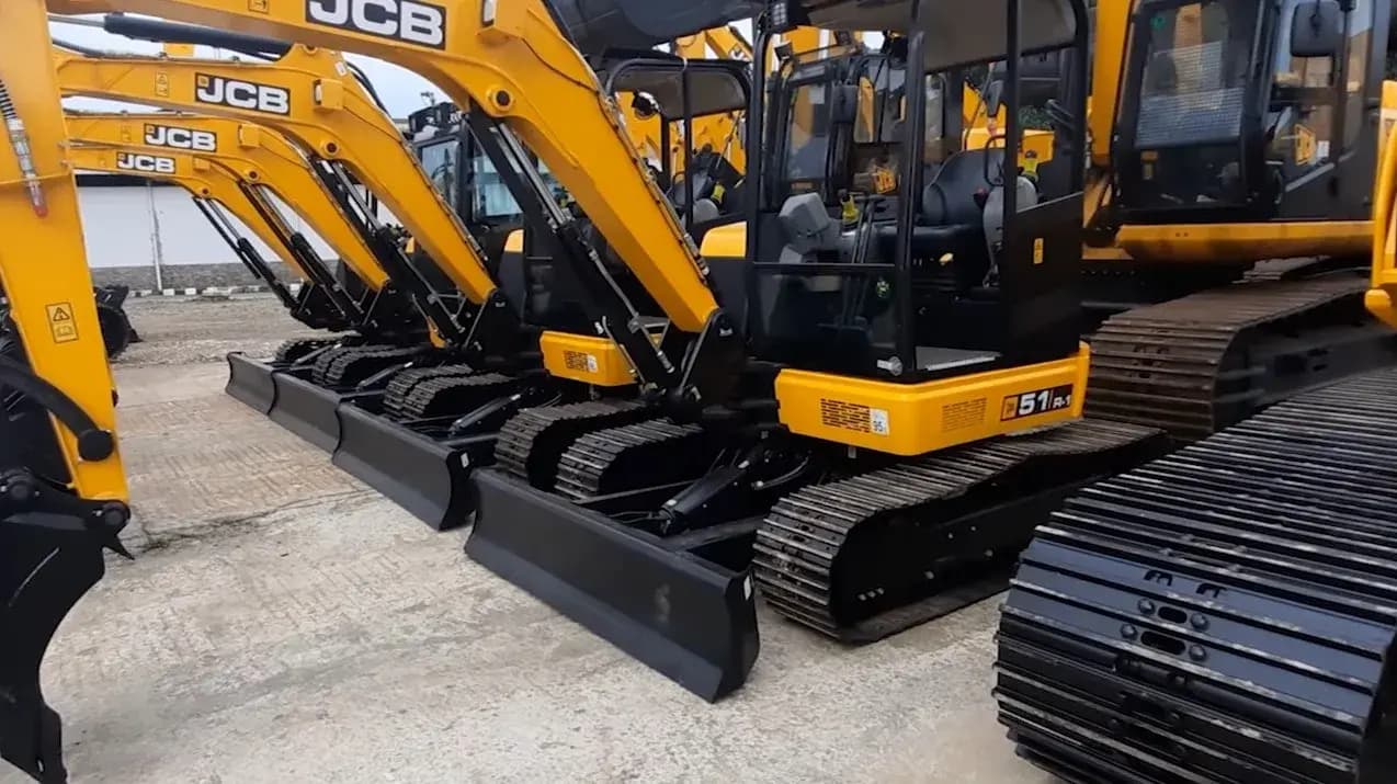 Crane Tadano 25 Ton Heavy Equipment rental Jakarta