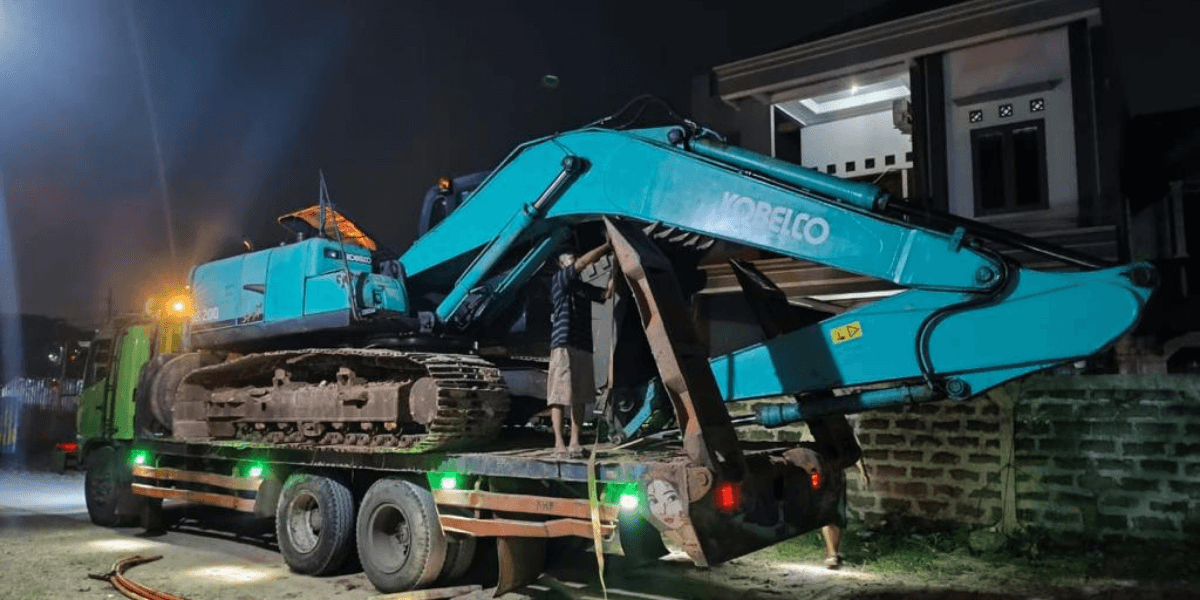 Excavator Komatsu PC78 sewa Alat Berat Jakarta