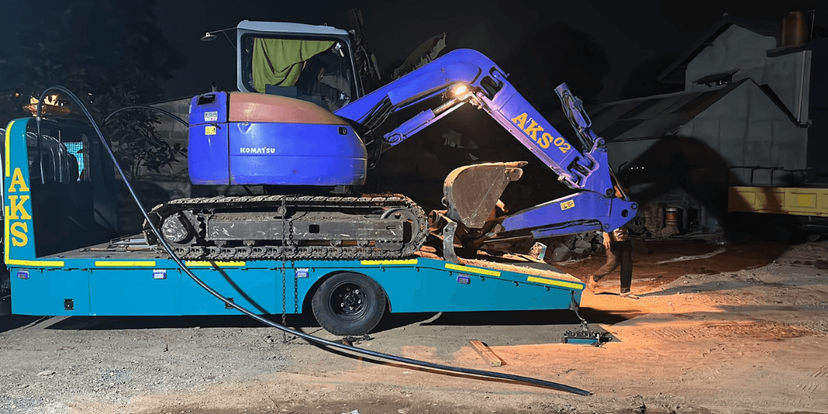 Excavator Komatsu PC60 sewa Alat Berat Jakarta