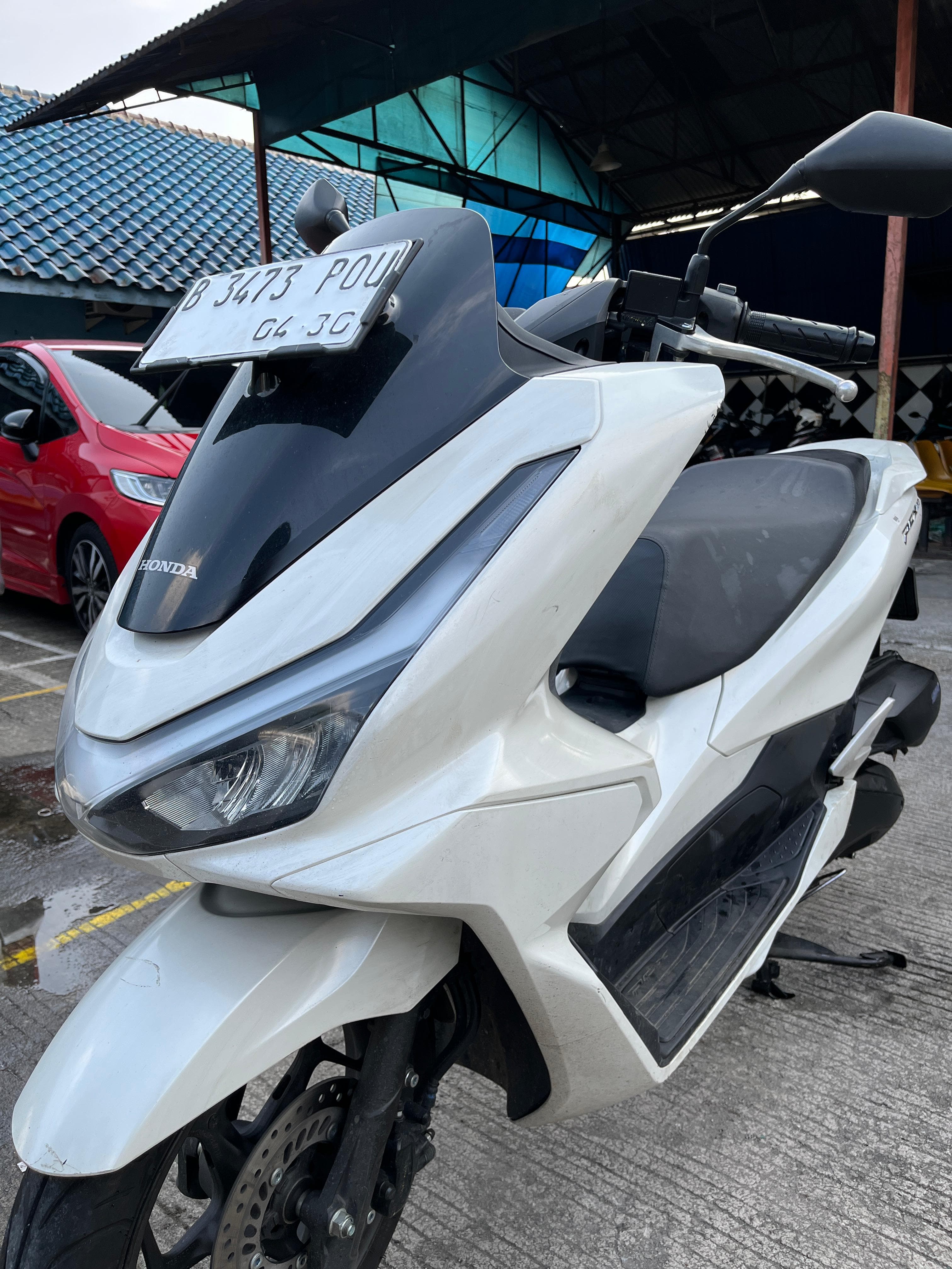 All new PCX //(B POU) Motorcycle rental Jakarta
