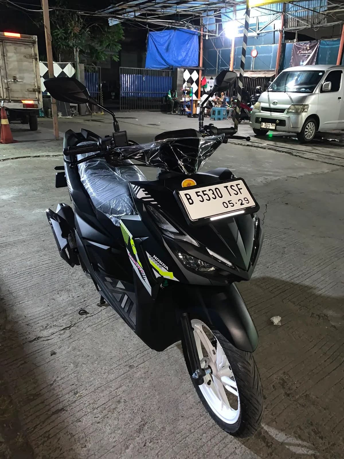 Vario cc Street MTR (B TSF) Motorcycle rental Jakarta